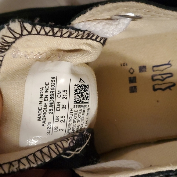 Converse youth 3 like new see notes - Picture 2 of 8